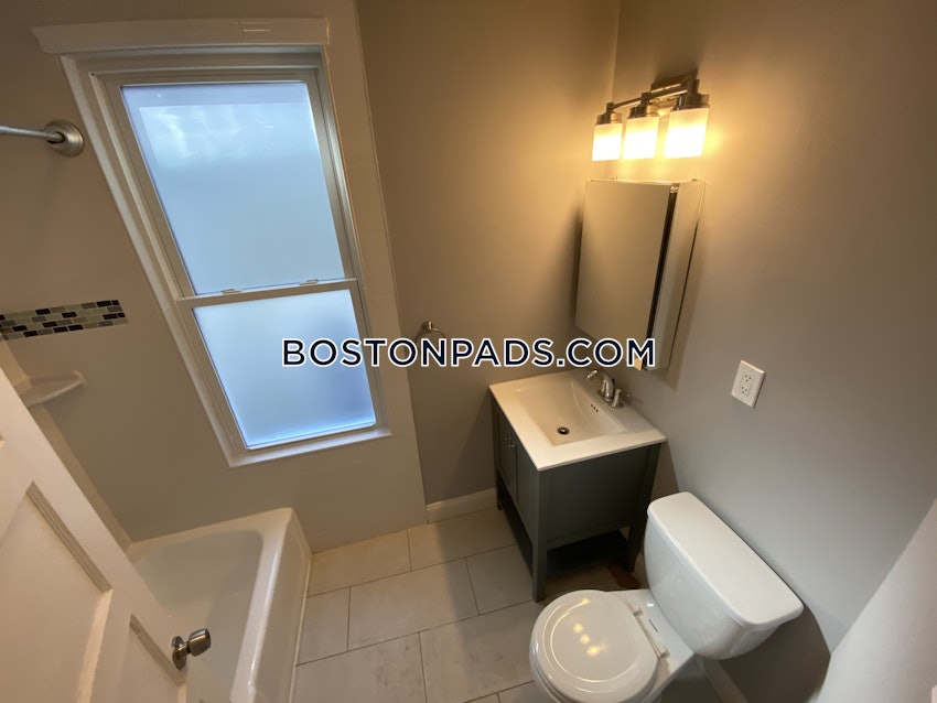 BOSTON - MISSION HILL - 5 Beds, 2 Baths - Image 17