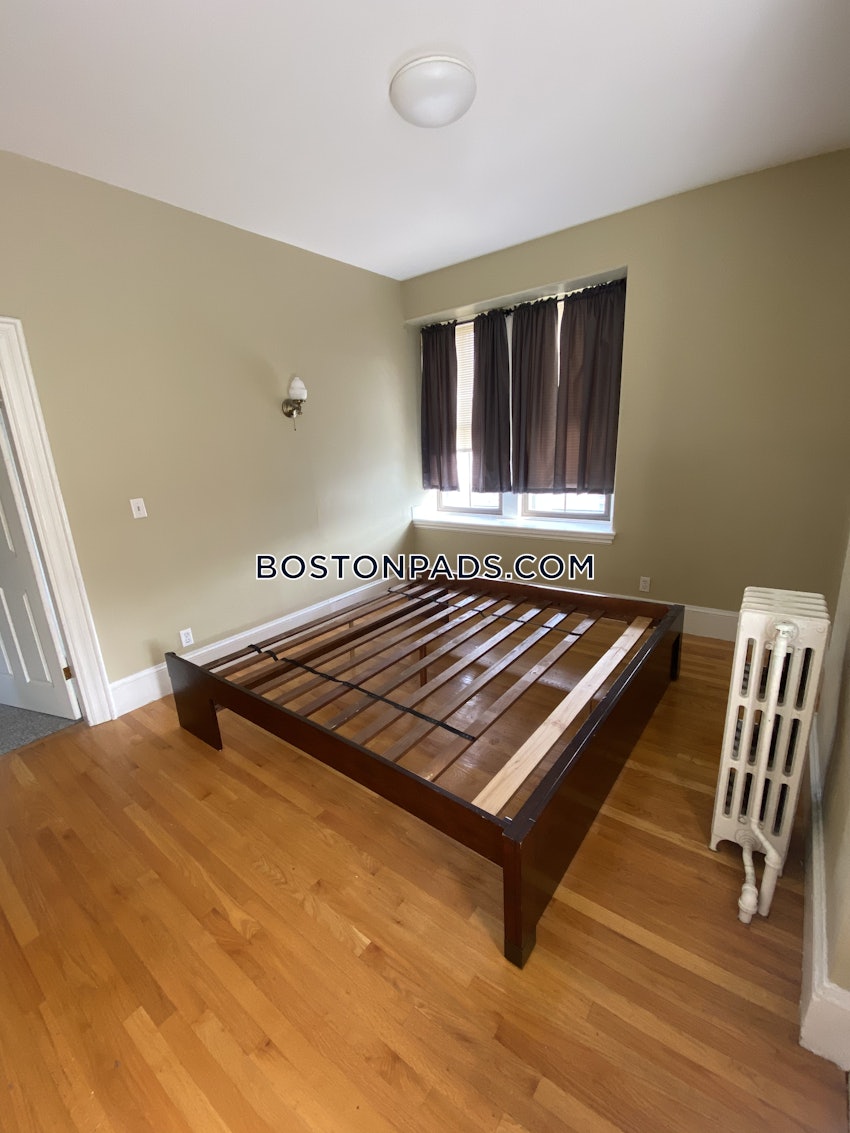 BOSTON - SOUTH BOSTON - WEST SIDE - 3 Beds, 1 Bath - Image 2