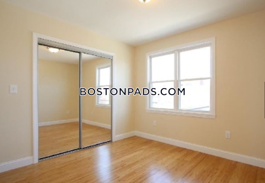 CHELSEA - 3 Beds, 1 Bath - Image 4