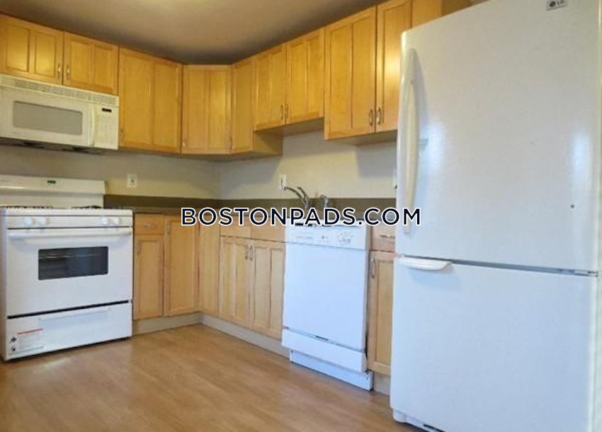 BOSTON - SOUTH BOSTON - ANDREW SQUARE - 3 Beds, 1.5 Baths - Image 1