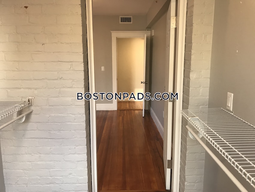BOSTON - ALLSTON/BRIGHTON BORDER - 4 Beds, 2 Baths - Image 29