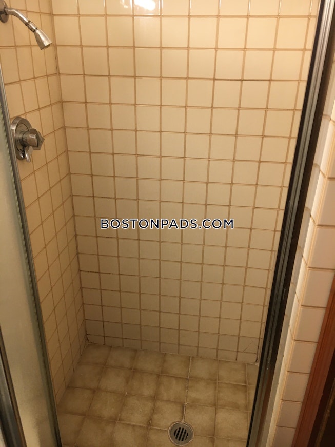 Boston - $2,100+ /mo