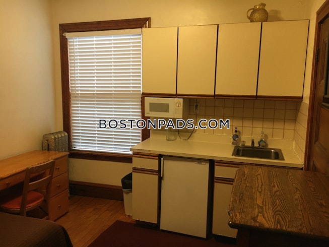 Boston - $2,100+ /mo
