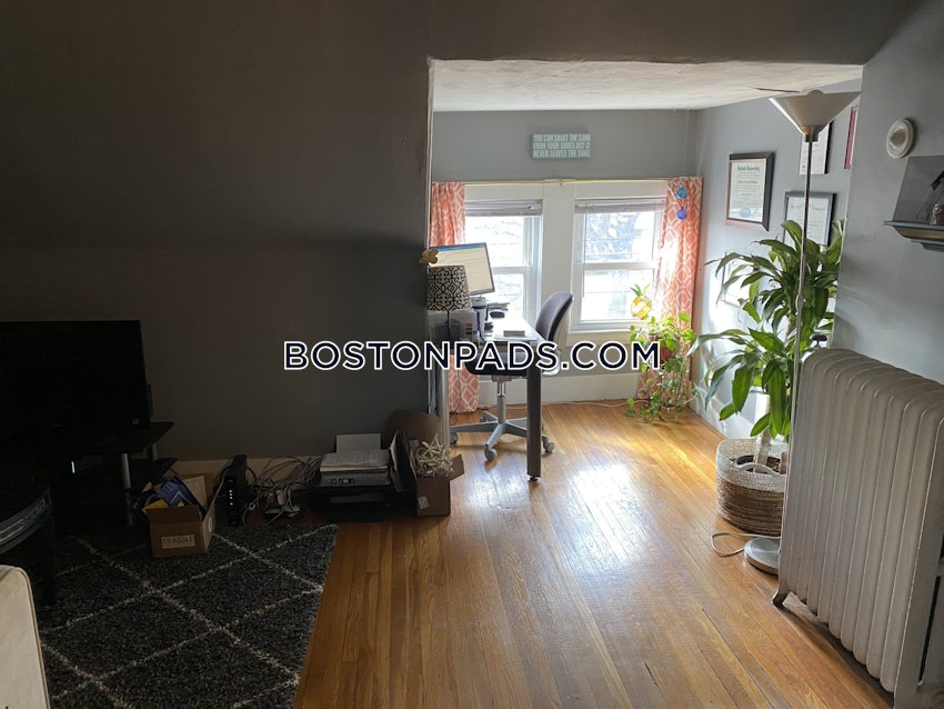 MALDEN - 2 Beds, 1 Bath - Image 9