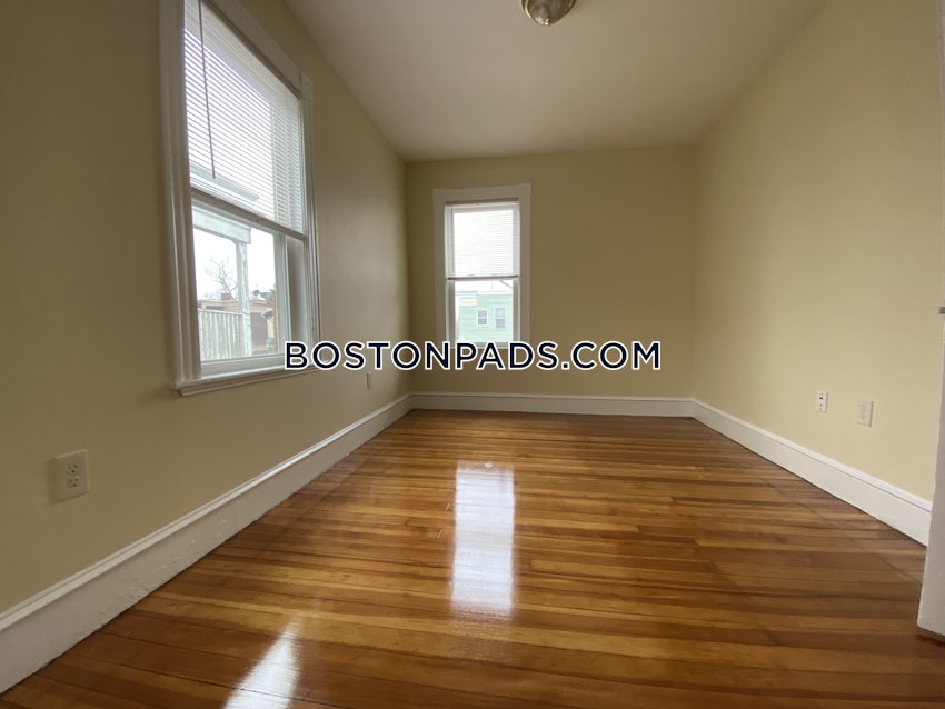 BOSTON - DORCHESTER - CENTER - 4 Beds, 1 Bath - Image 4