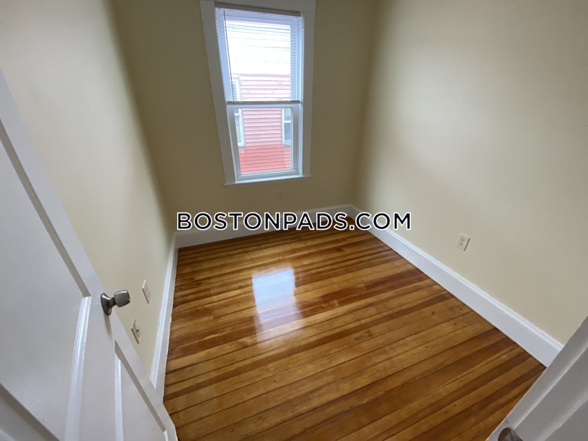 BOSTON - DORCHESTER - CENTER - 4 Beds, 1 Bath - Image 11