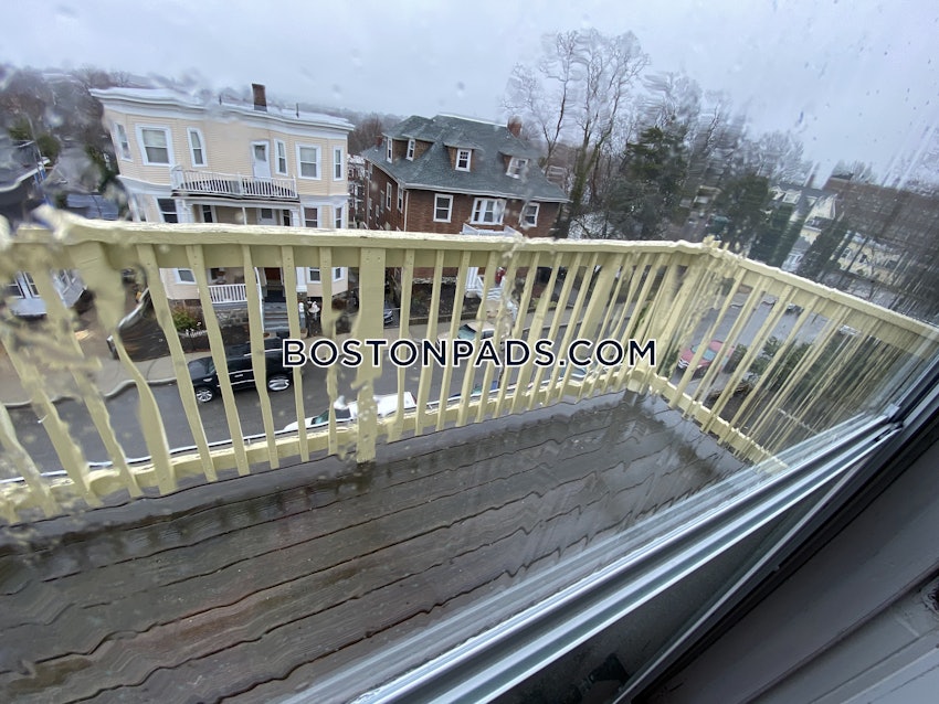 BOSTON - DORCHESTER - CENTER - 4 Beds, 1 Bath - Image 7