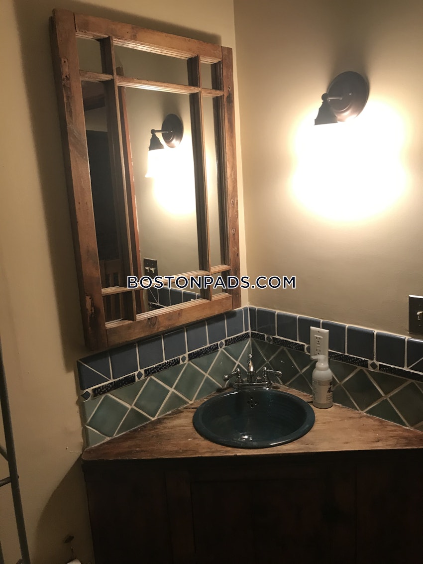 BOSTON - BACK BAY - 2 Beds, 2 Baths - Image 7