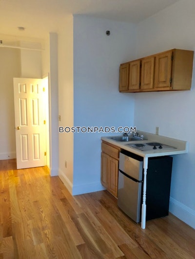 Brookline Best Deal Alert! Spacious Studio 1 Bath apartment in Beacon St  Longwood Area - $2,095