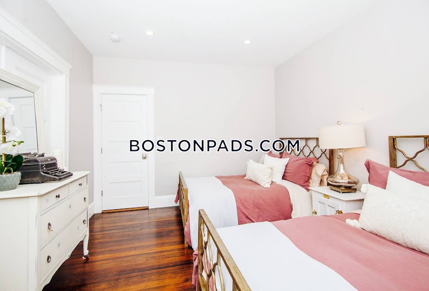 BOSTON - DORCHESTER - SAVIN HILL - 6 Beds, 3 Baths - Image 10