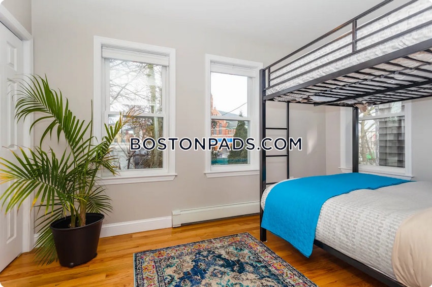 BOSTON - DORCHESTER/SOUTH BOSTON BORDER - 3 Beds, 2 Baths - Image 7