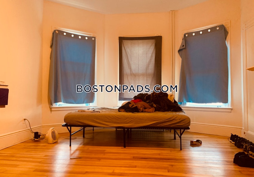 BOSTON - DORCHESTER/SOUTH BOSTON BORDER - 4 Beds, 1 Bath - Image 15