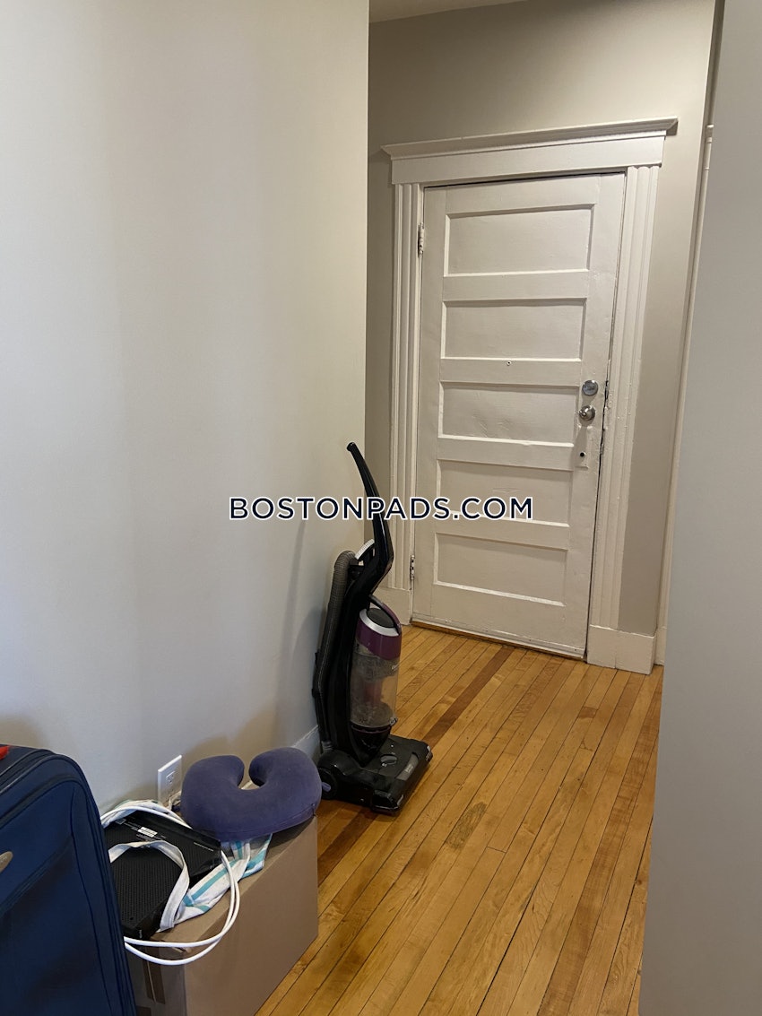 CAMBRIDGE - CENTRAL SQUARE/CAMBRIDGEPORT - 4 Beds, 1 Bath - Image 8