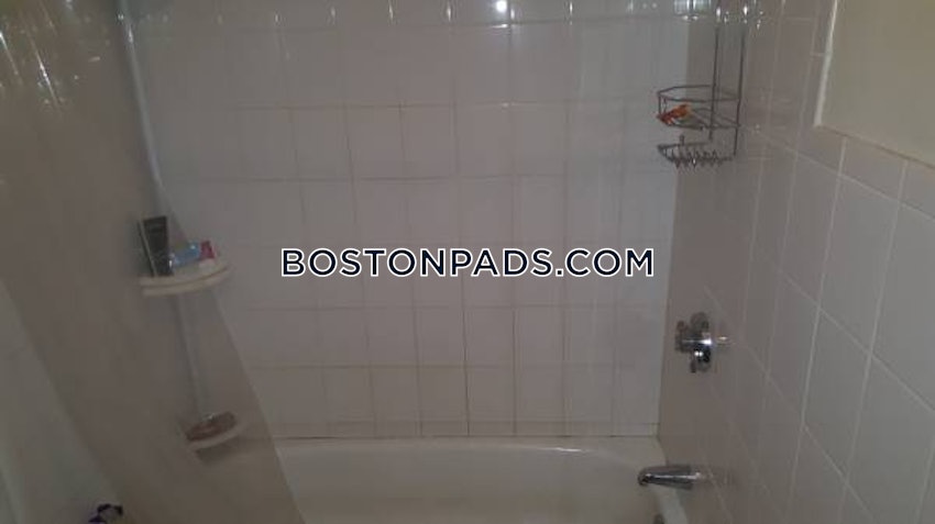 BROOKLINE- BOSTON UNIVERSITY - 4 Beds, 3 Baths - Image 8