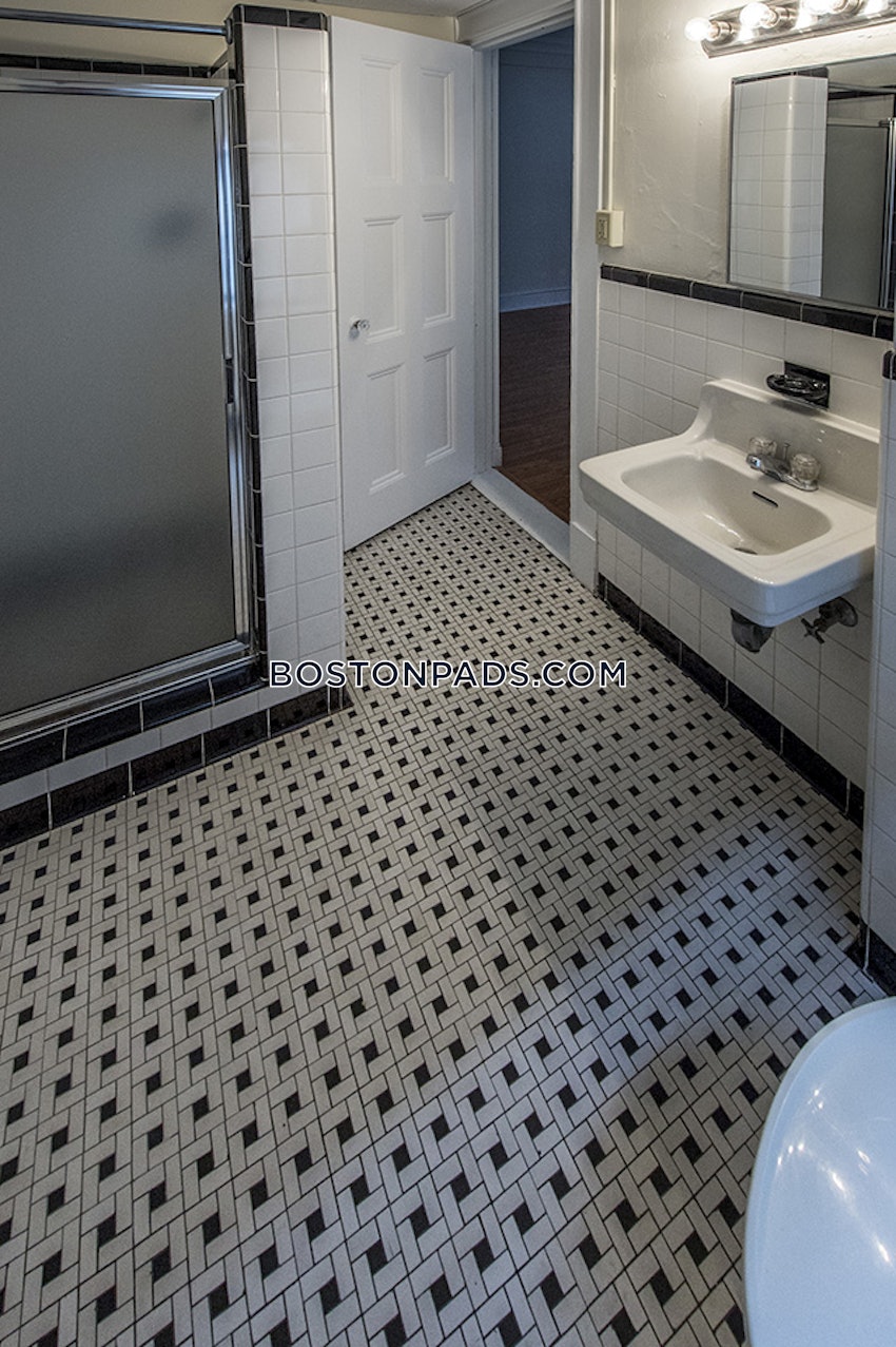 BOSTON - CHINATOWN - 1 Bed, 1 Bath - Image 4