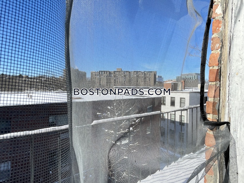 BOSTON - MISSION HILL - 1 Bed, 1 Bath - Image 10