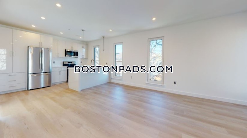 BOSTON - FORT HILL - 5 Beds, 2.5 Baths - Image 4