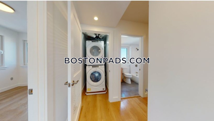 BOSTON - FORT HILL - 5 Beds, 2.5 Baths - Image 3