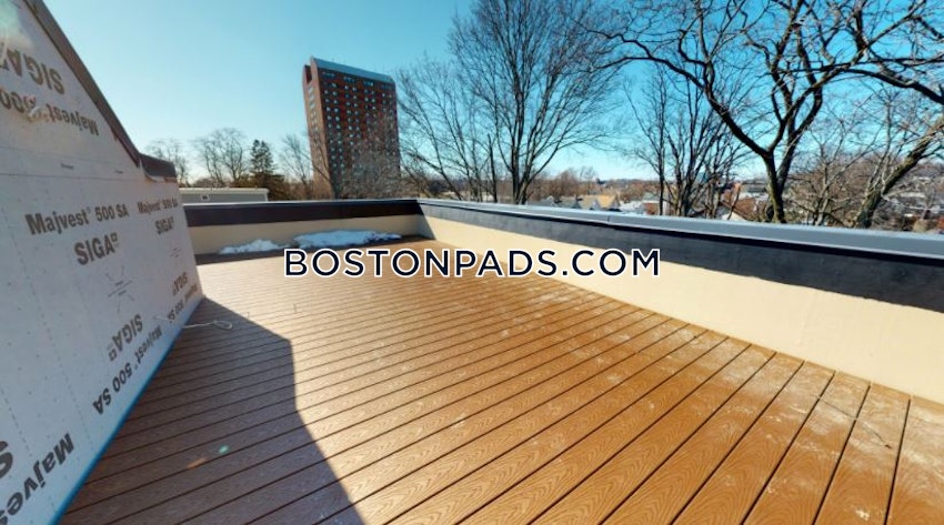 BOSTON - FORT HILL - 5 Beds, 2.5 Baths - Image 15