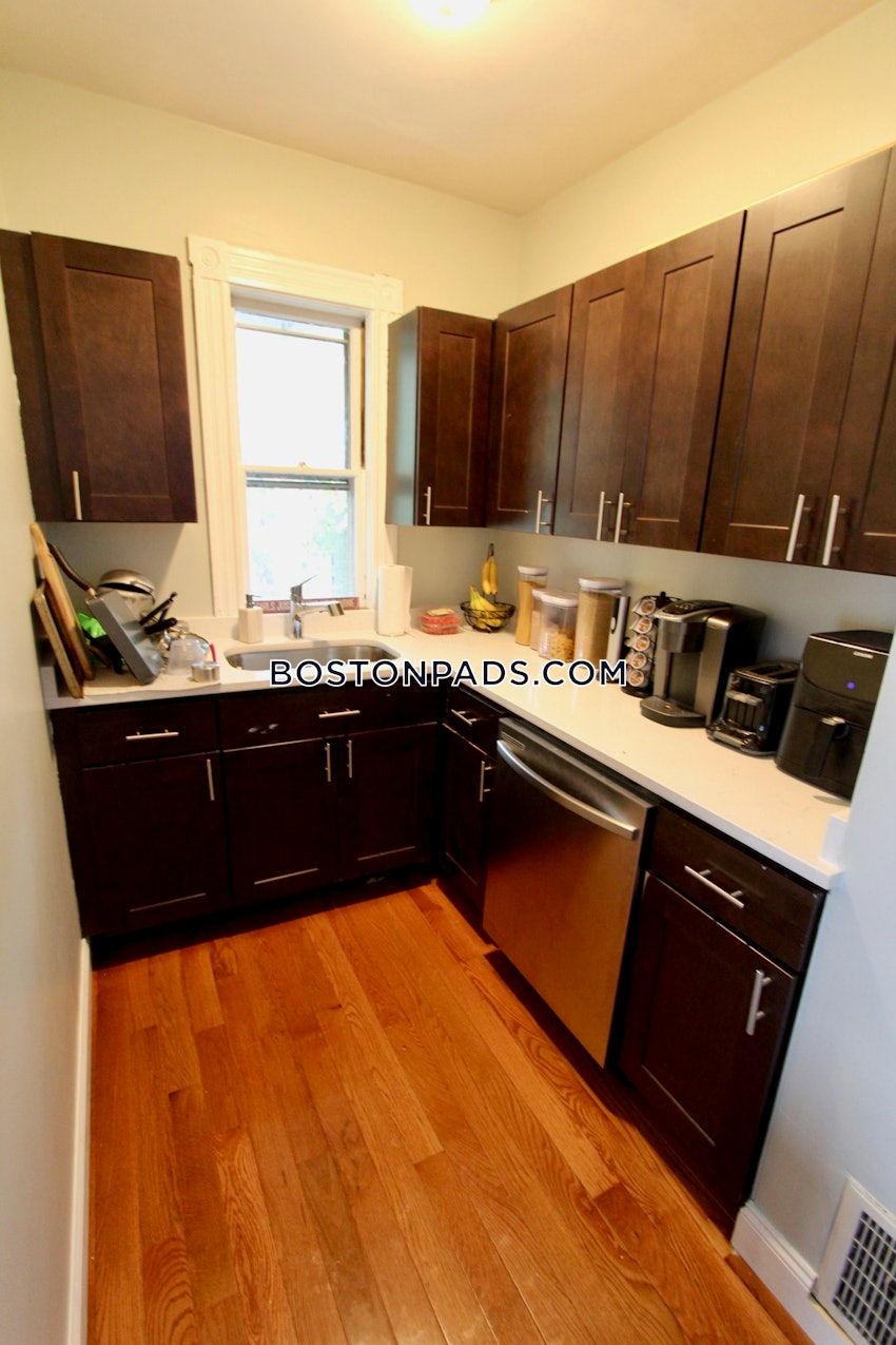 BOSTON - DORCHESTER - SAVIN HILL - 4 Beds, 1.5 Baths - Image 5