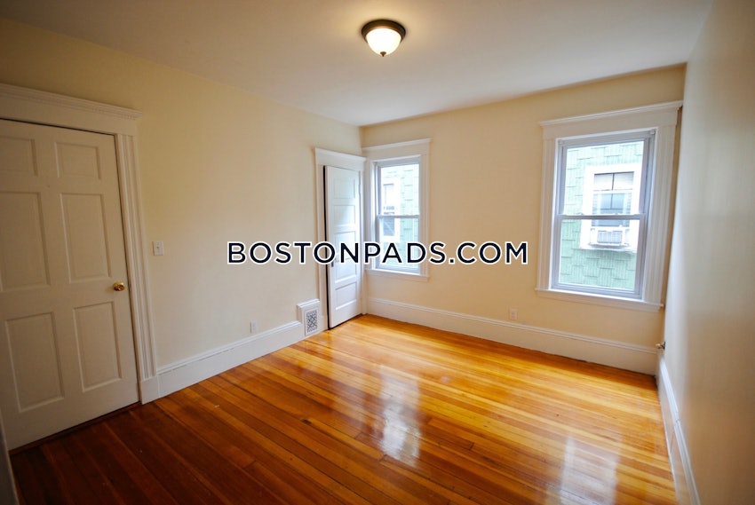 BOSTON - DORCHESTER - SAVIN HILL - 4 Beds, 1.5 Baths - Image 24