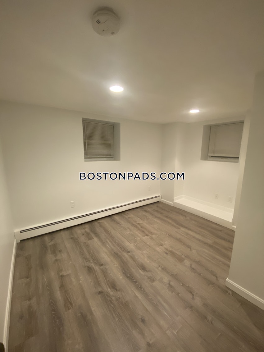 MEDFORD - MEDFORD SQUARE - 2 Beds, 1 Bath - Image 4