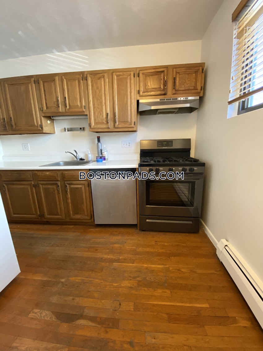 CAMBRIDGE - INMAN SQUARE - 2 Beds, 1 Bath - Image 4