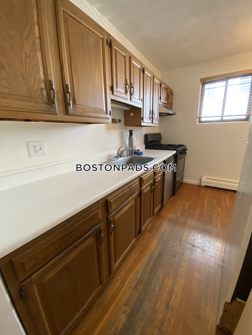 CAMBRIDGE - INMAN SQUARE - 2 Beds, 1 Bath - Image 3