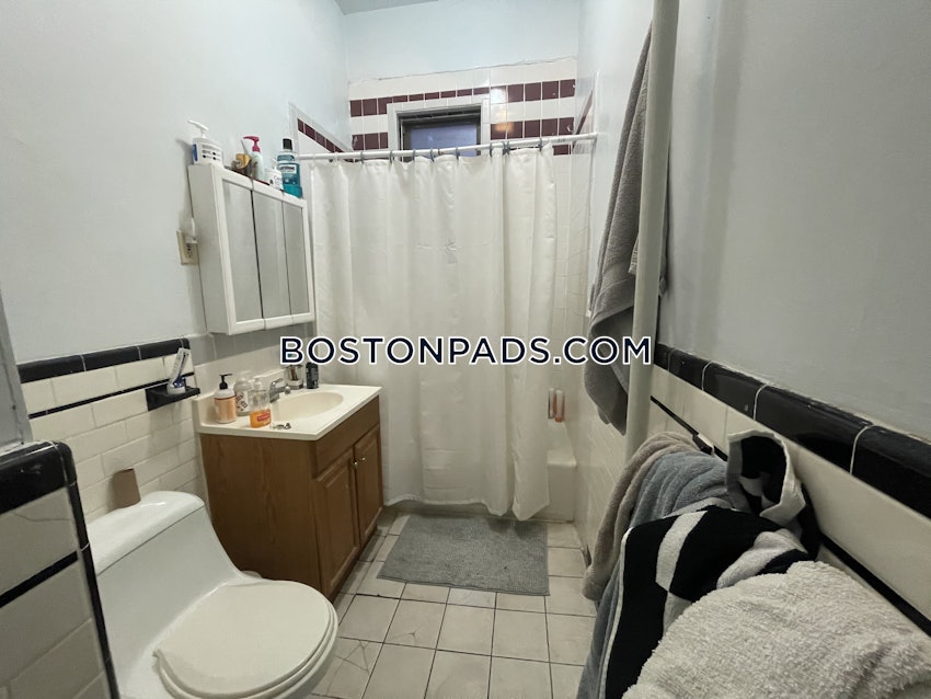 BOSTON - NORTHEASTERN/SYMPHONY - 3 Beds, 1 Bath - Image 5