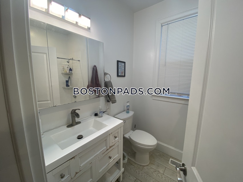 CAMBRIDGE - CENTRAL SQUARE/CAMBRIDGEPORT - 4 Beds, 2 Baths - Image 15