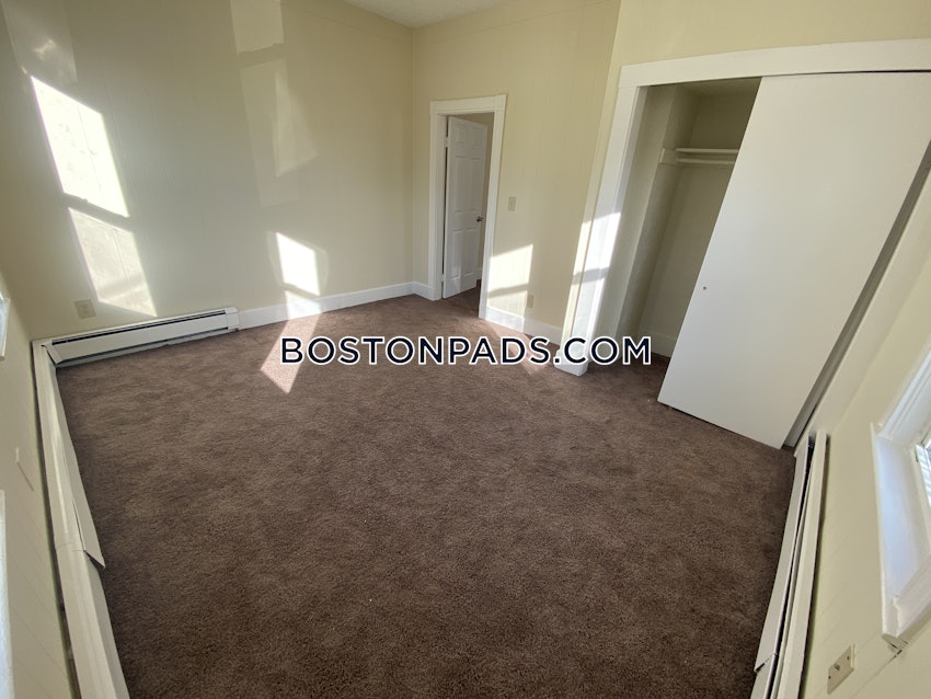 REVERE - 1 Bed, 1 Bath - Image 11