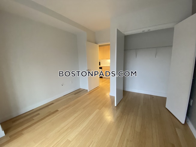 Boston - $3,200+ /mo