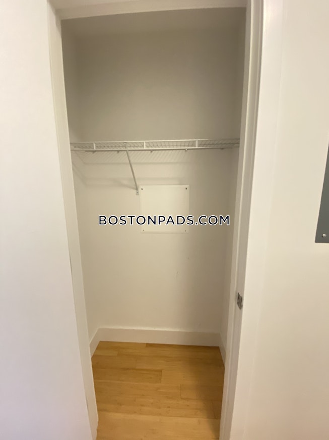 Boston - $3,200+ /mo