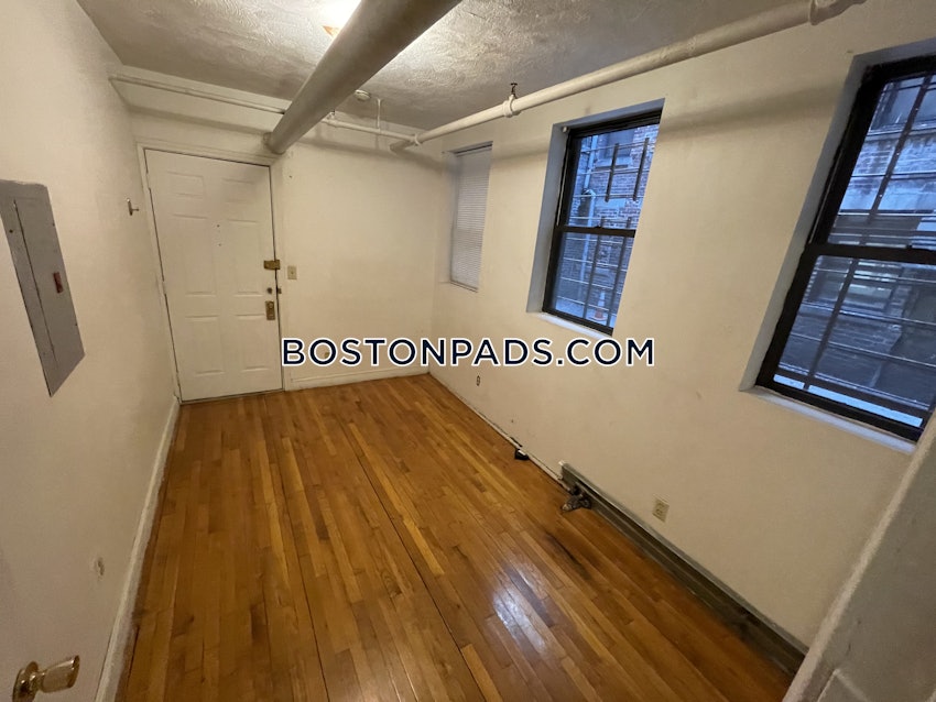 BOSTON - ALLSTON - 3 Beds, 1 Bath - Image 3