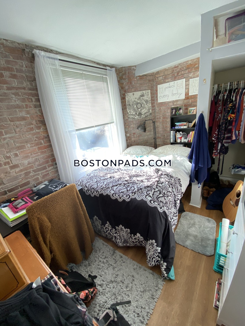 BOSTON - NORTHEASTERN/SYMPHONY - 4 Beds, 1.5 Baths - Image 7