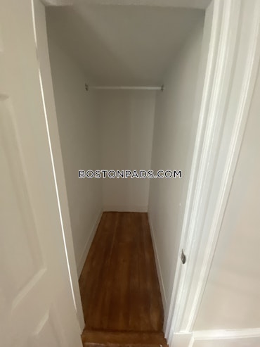 Boston - 4 Beds, 2 Baths