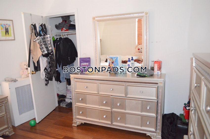 BOSTON - EAST BOSTON - JEFFRIES POINT - 4 Beds, 2 Baths - Image 4