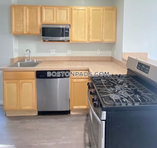 East Boston 3 Beds 1 Bath Boston - $2,995 No Fee