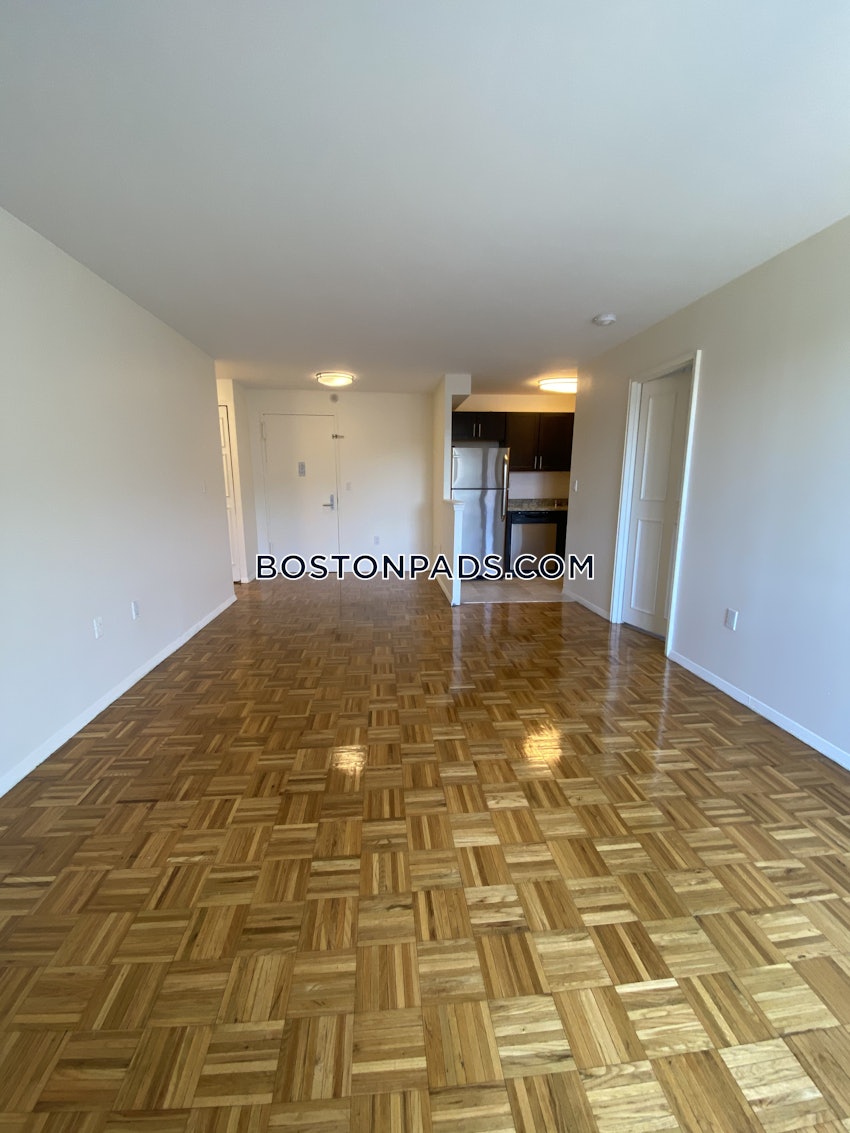 BROOKLINE- BOSTON UNIVERSITY - 2 Beds, 1.5 Baths - Image 8