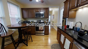 somerville-3-beds-1-bath-davis-square-4500-4552066