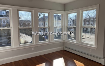 Boston - 4 Beds, 1 Baths