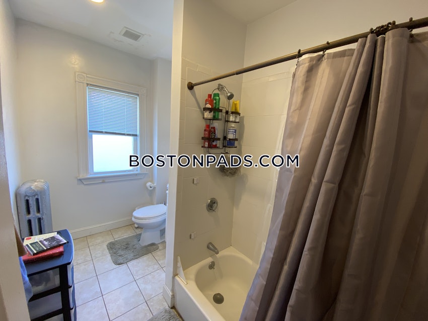 SOMERVILLE- WEST SOMERVILLE/ TEELE SQUARE - 4 Beds, 2 Baths - Image 28