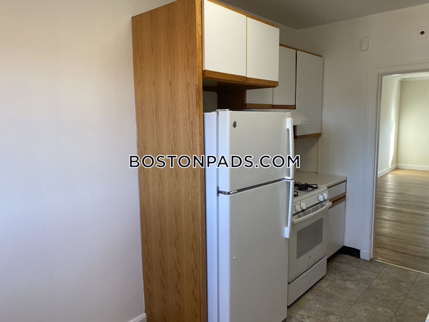 BROOKLINE- COOLIDGE CORNER - 2 Beds, 1 Bath - Image 7