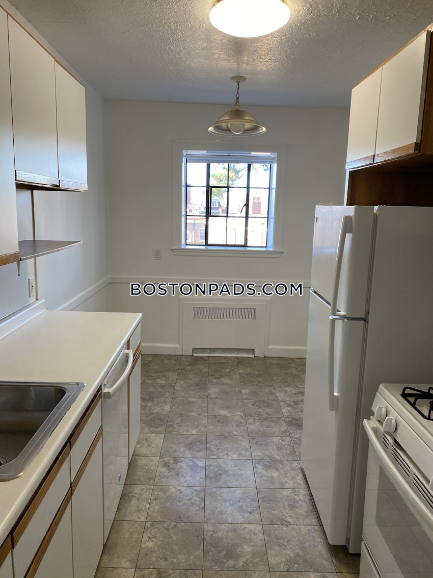 BROOKLINE- COOLIDGE CORNER - 2 Beds, 1 Bath - Image 2