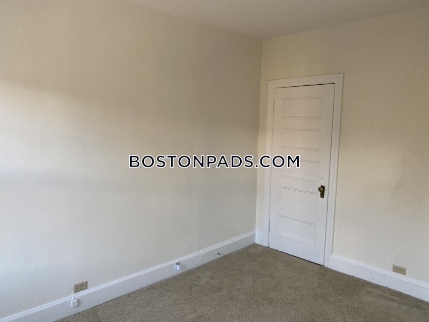 BROOKLINE- COOLIDGE CORNER - 2 Beds, 1 Bath - Image 3