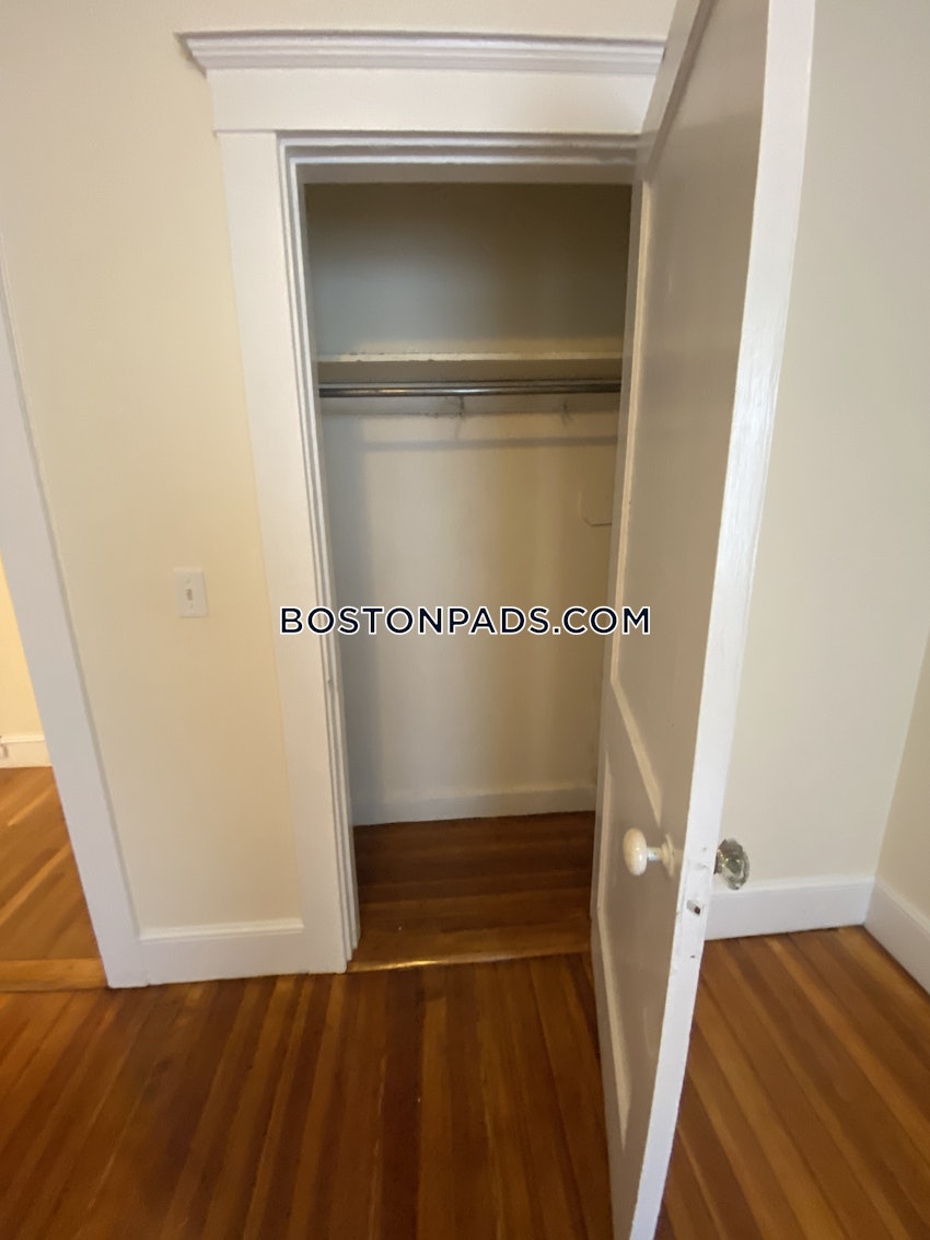 BOSTON - ALLSTON - 4 Beds, 2 Baths - Image 35