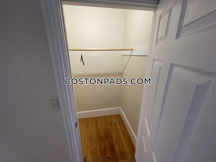 PARK VIEW St., Boston