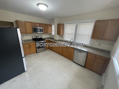Dorchester 3 Beds 1 Bath Boston - $3,400 No Fee