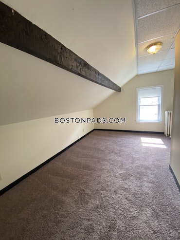 Boston - 3 Beds, 1 Baths