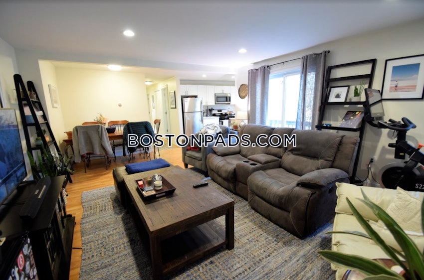 BOSTON - FORT HILL - 4 Beds, 3 Baths - Image 5